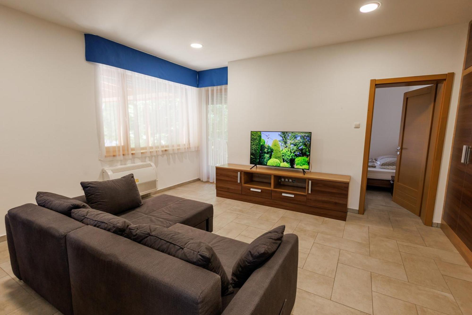 Jacht Apartmanok Балатонфюред Екстер'єр фото